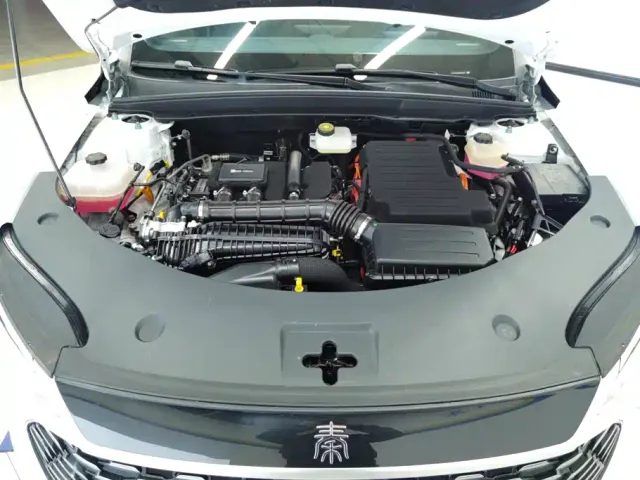 BYD Qin PLUS — Фото автомобиля 10