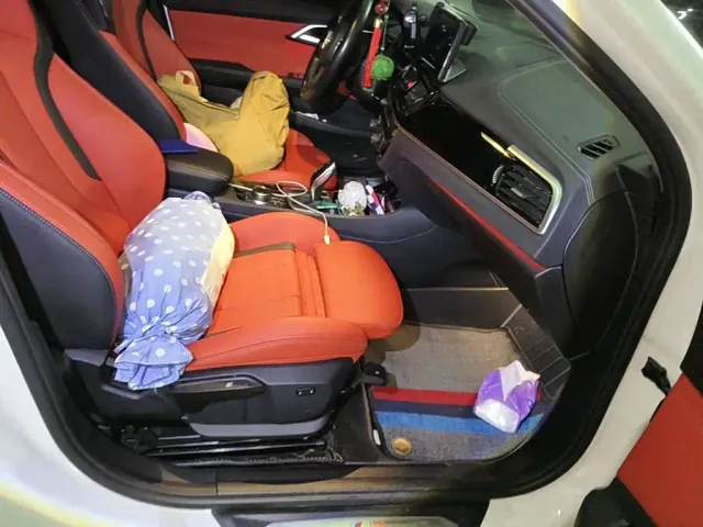BMW 1 Series — Фото автомобиля 10
