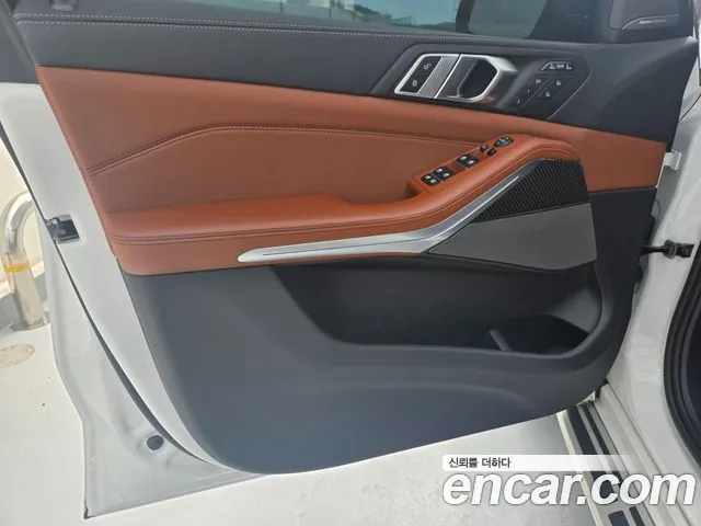 BMW X7 xDrive 40d M Sport 7 мест — Фото автомобиля 16