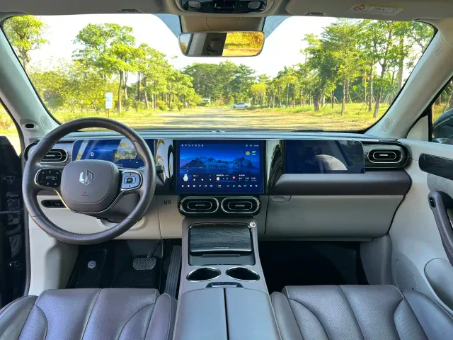 Leapmotor C11 — Фото автомобиля 5