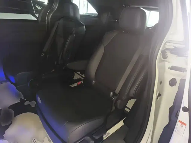 Toyota Granvia — Фото автомобиля 16
