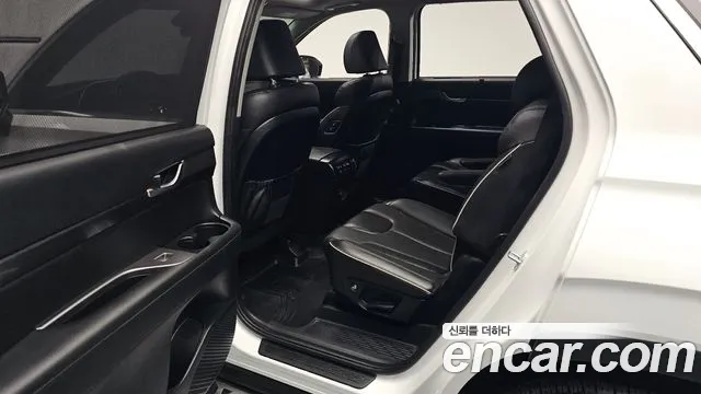 Hyundai Palisade Palisade Дизель 2.2 2WD — Фото автомобиля 11