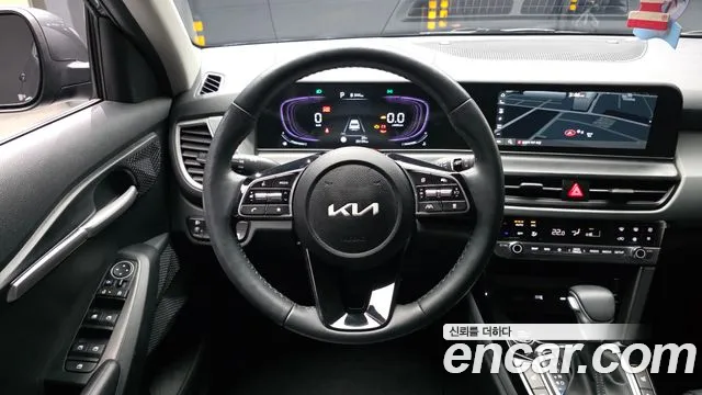 Kia Seltos Новый Seltos Бензин 2.0 2WD — Фото автомобиля 13