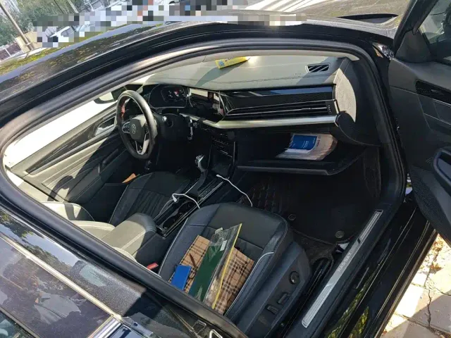 Volkswagen Passat — Фото автомобиля 19
