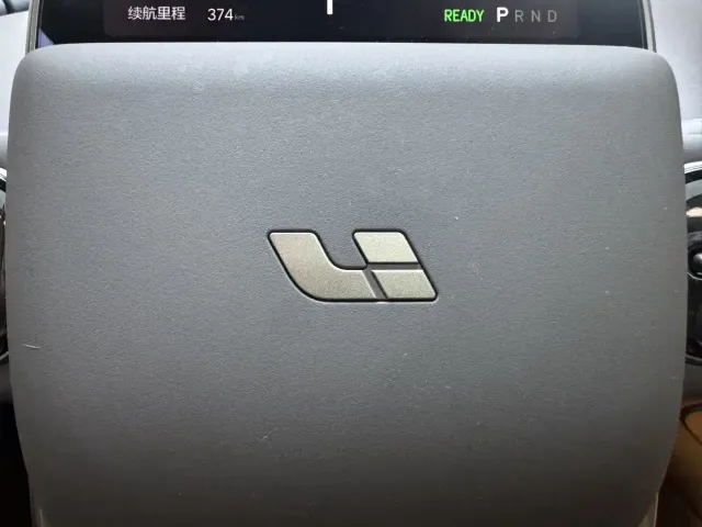 Li Auto i6 — Фото автомобиля 20