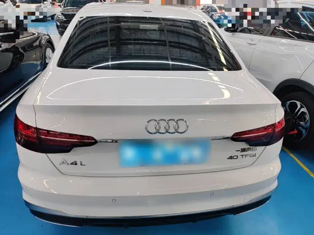 Audi A4L — Фото автомобиля 5