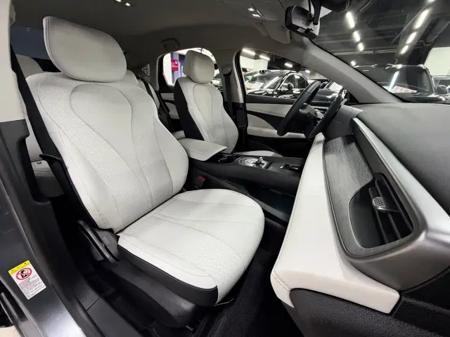 BYD Seal 05 DM-i — Фото автомобиля 8