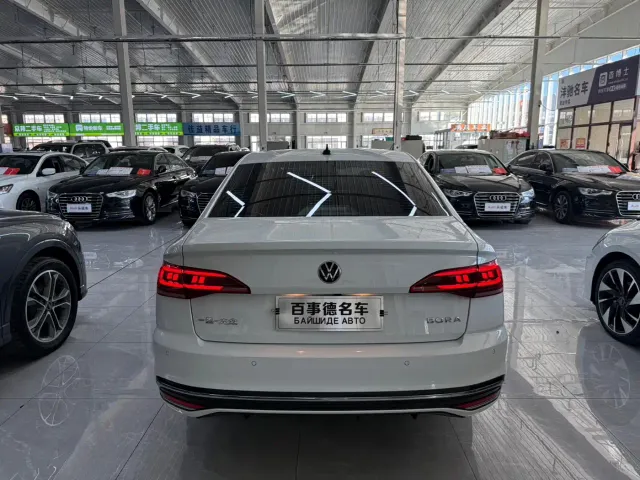 Volkswagen Bora 2023 1.5L Auto Free Ride Limited Edition — Фото автомобиля 8
