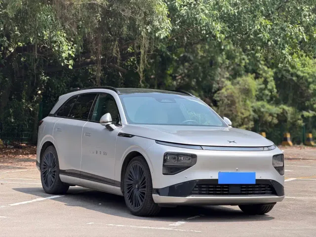 Xpeng G9 — Фото автомобиля 3