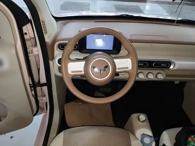 Wuling Hongguang Mini EV — Фото автомобиля 10