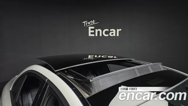 Mercedes-Benz E-Class — Фото автомобиля 20