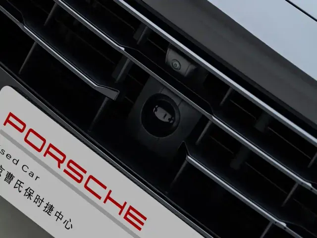 Porsche Cayenne — Фото автомобиля 5