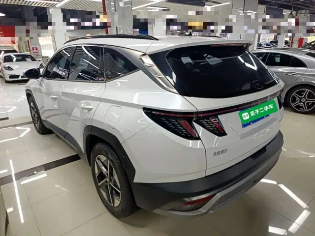 Hyundai Tucson — Фото автомобиля 4
