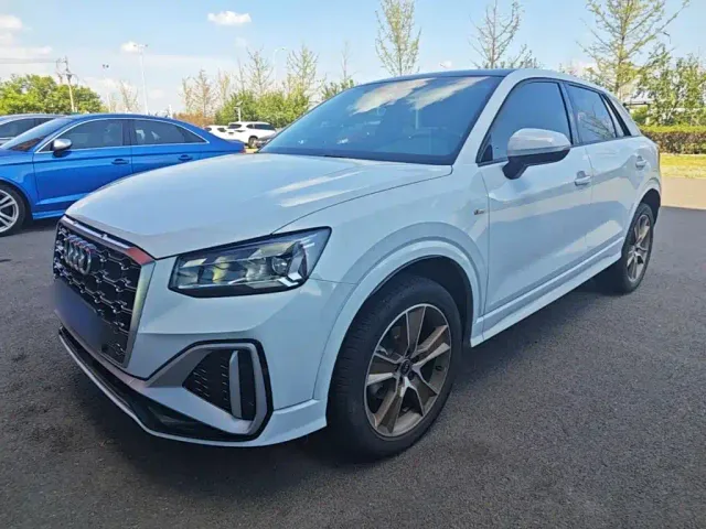 Фотография автомобиля — Audi Q2L