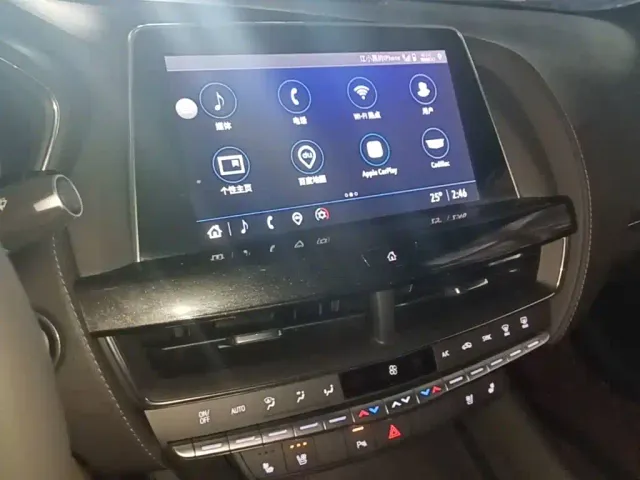 Cadillac CT5 — Фото автомобиля 12
