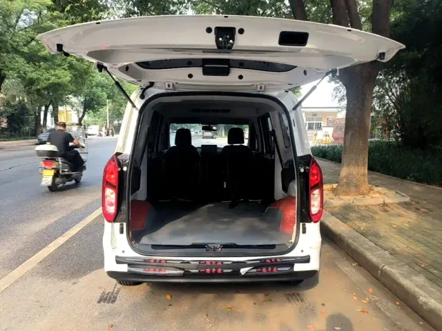 Wuling Hongguang — Фото автомобиля 18