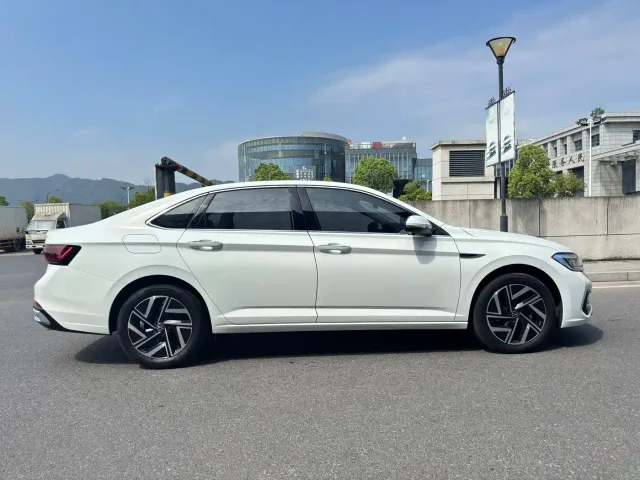 Volkswagen Sagitar — Фото автомобиля 19
