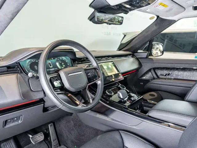 Land Rover Range Rover Sport — Фото автомобиля 6