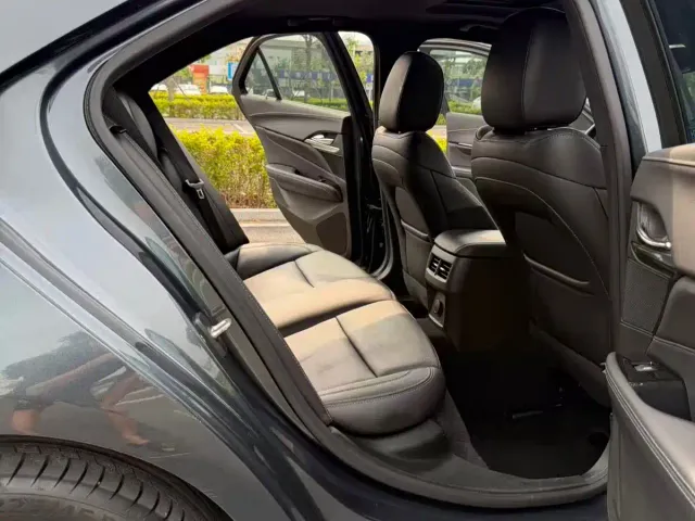 Cadillac CT4 — Фото автомобиля 9