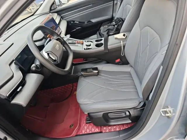 Geely Galaxy L6 — Фото автомобиля 14