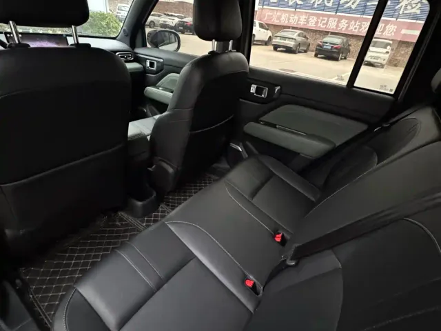 Baojun Yep Plus — Фото автомобиля 9