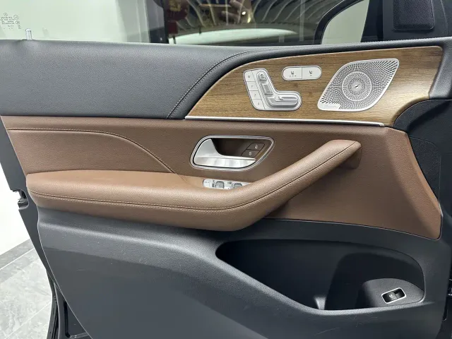 Mercedes-Benz GLE-Class — Фото автомобиля 21