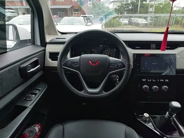 Wuling Hongguang Plus — Фото автомобиля 10