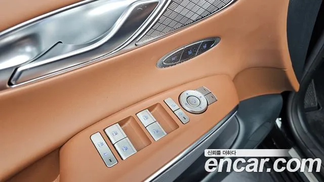 Genesis GV70 2.5T Бензин AWD — Фото автомобиля 17