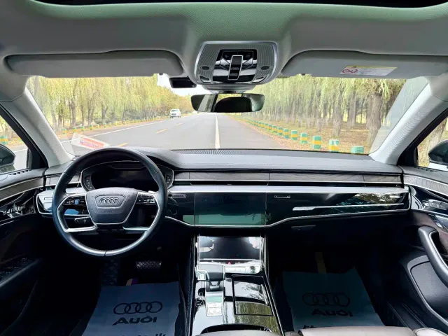 Audi A8 — Фото автомобиля 13