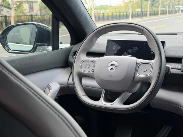 Nio EC6 — Фото автомобиля 15