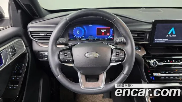 Ford Explorer Explorer 6 поколение 3.0 Platinum 4WD — Фото автомобиля 13