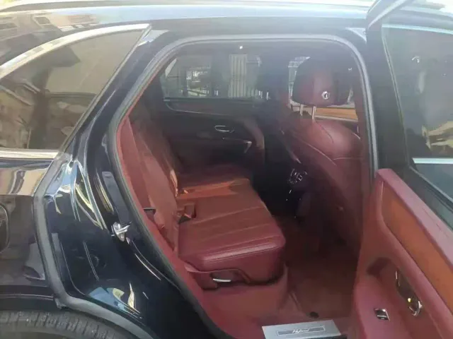 Bentley Bentayga Hybrid — Фото автомобиля 4