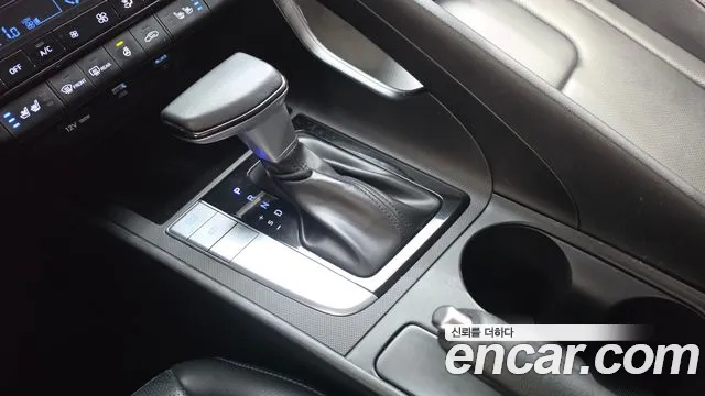 Hyundai Avante — Фото автомобиля 12