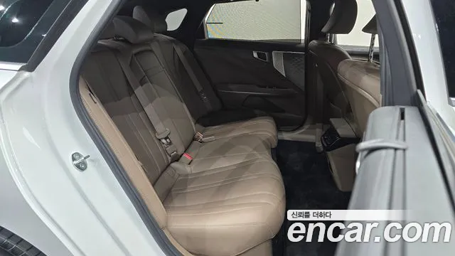 Kia K8 Hybrid — Фото автомобиля 17