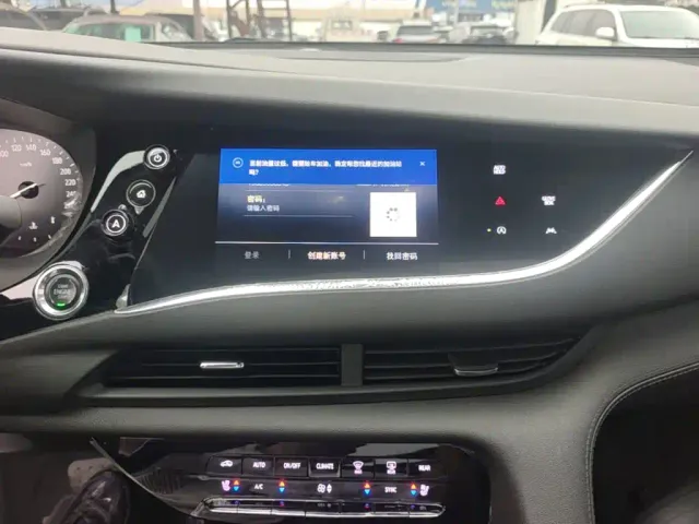 Buick Enclave — Фото автомобиля 12