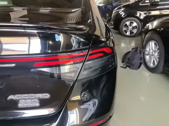 Honda Accord — Фото автомобиля 7
