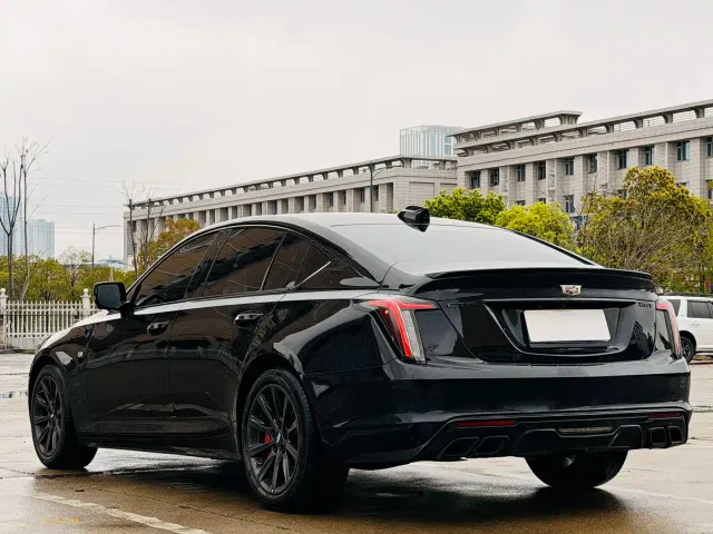 Cadillac CT5 — Фото автомобиля 10