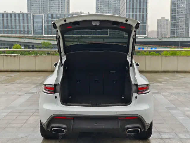 Porsche Macan — Фото автомобиля 15