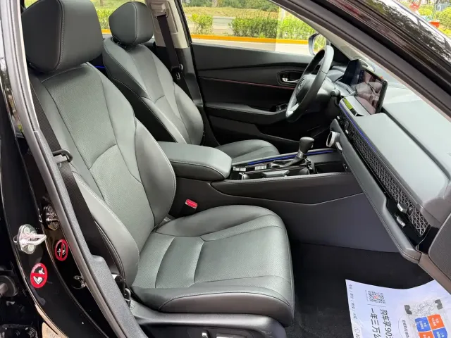 Honda Accord — Фото автомобиля 18