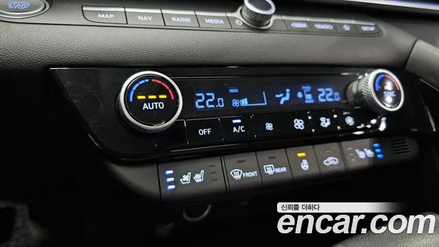 Hyundai AVANTE Новый Avante (CN7) — Фото автомобиля 17