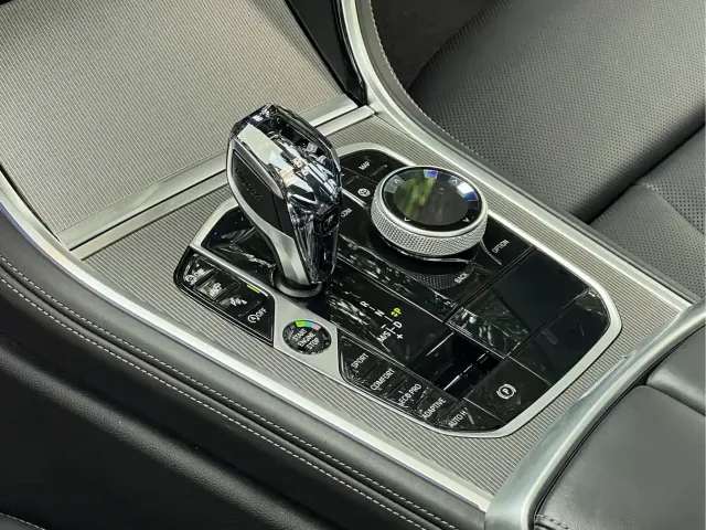 BMW 8 Series — Фото автомобиля 18