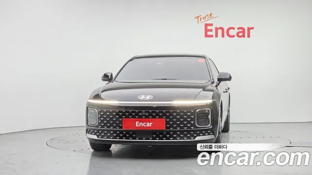 Hyundai Grandeur Grandeur (GN7) 2.5 Бензин 2WD — Фото автомобиля 3