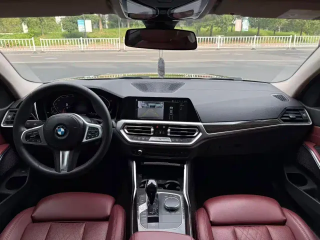 BMW 3 Series — Фото автомобиля 9