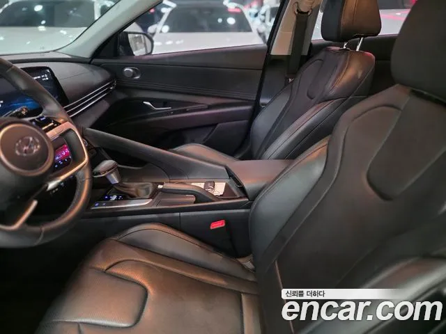 Hyundai AVANTE Avante (CN7) — Фото автомобиля 13