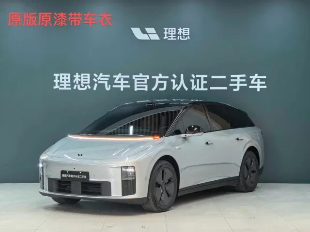 Фотография автомобиля — Li Auto i6