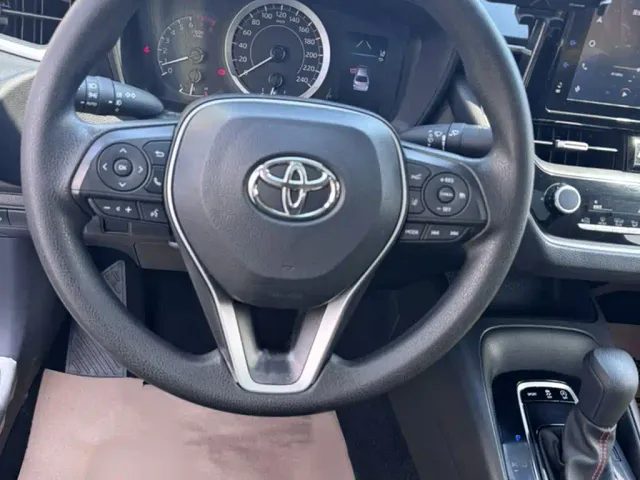 Toyota Corolla — Фото автомобиля 11