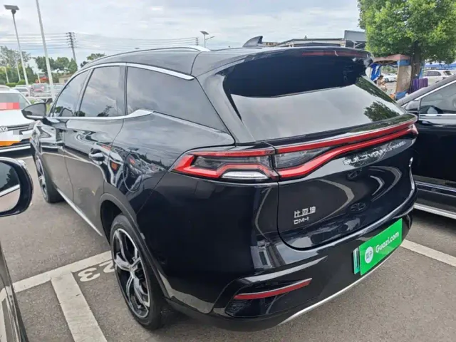 BYD Tang — Фото автомобиля 4