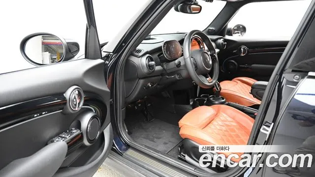 MINI Cooper — Фото автомобиля 11