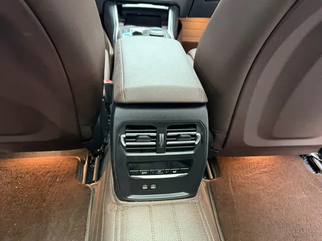 BMW i3 — Фото автомобиля 13