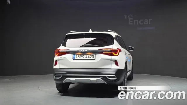 Kia Seltos — Фото автомобиля 4